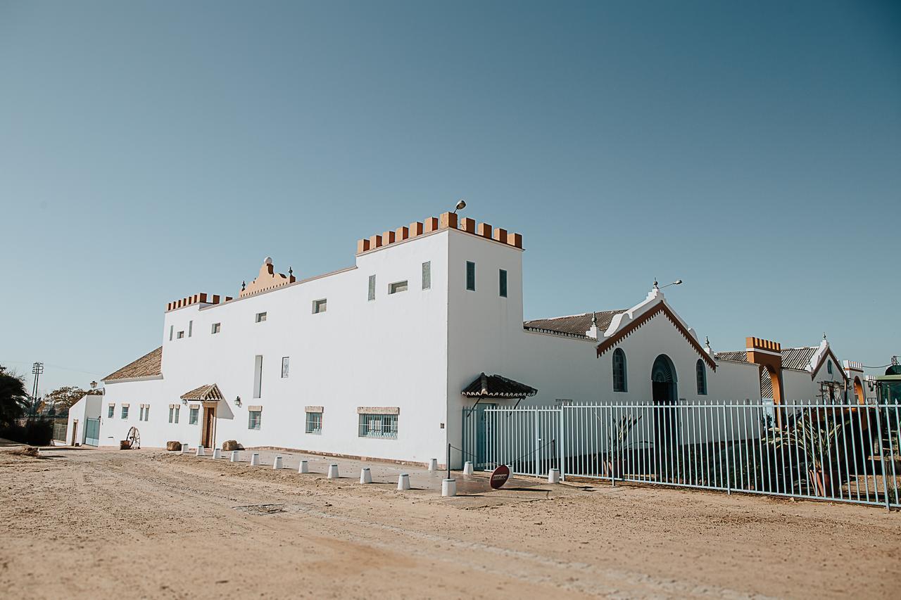 Cortijo Santa Clara Villa Carmona  Exterior photo