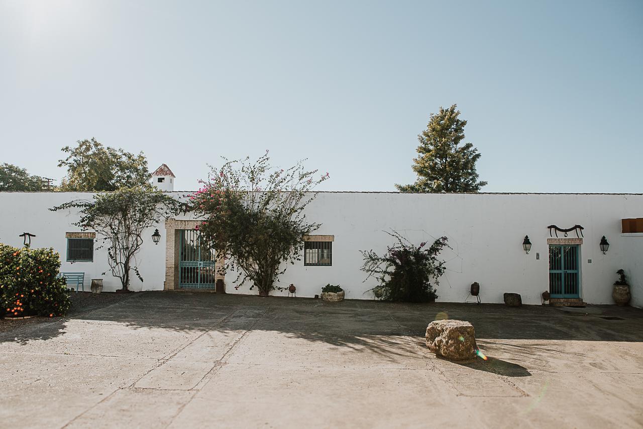 Cortijo Santa Clara Villa Carmona  Exterior photo